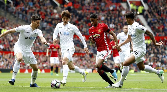 Diimbangi Swansea, MU Gagal Lewati City dan Liverpool