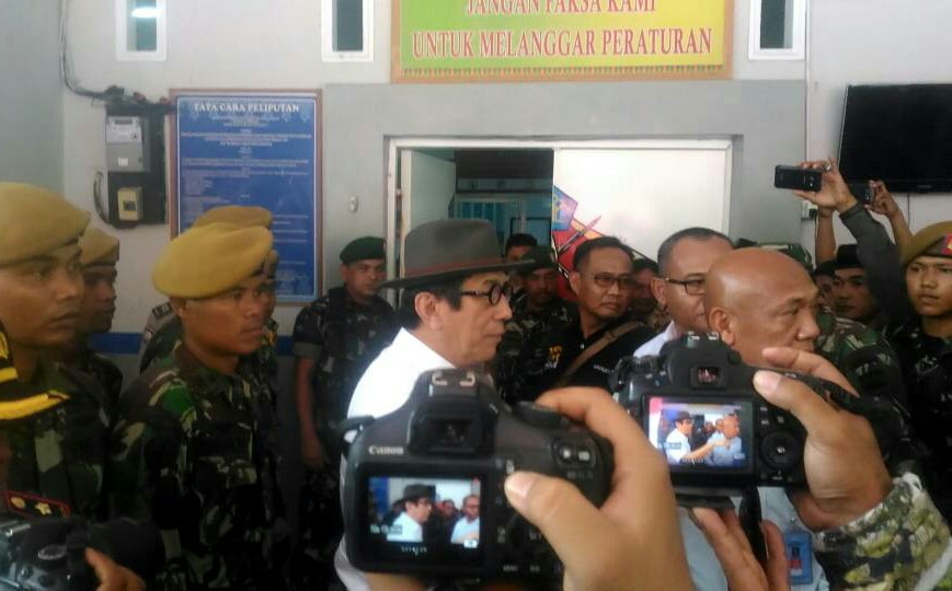 Menteri Yasonna H Laoly Datangi Lokasi, Sampai Sekarang 178 Orang Napi Belum Tertangkap