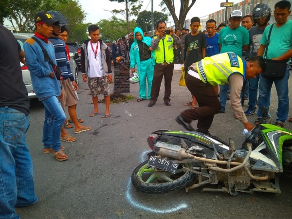 Kecelakaan Maut, Siswa SMP Tewas Terlindas Truk