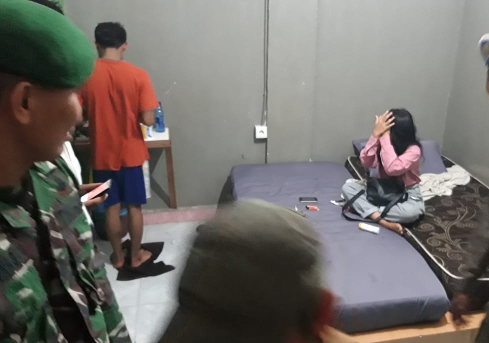 Wadaw!!! 8 Pasang Terjaring Razia, Salah Satunya Remaja Bawah Umur Sekamar dengan Wanita Dewasa