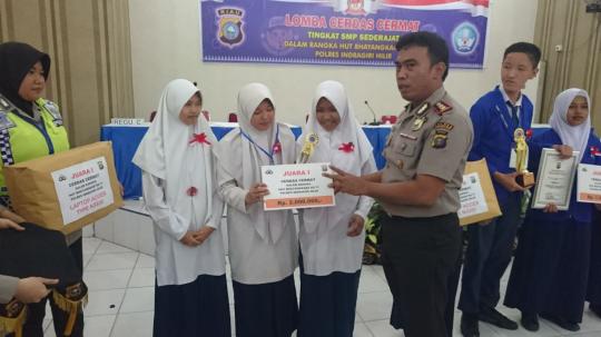 MTsN 2 Indragiri Hilir Tampil Sebagai Juara 1 Lomba Cerdas Cermat Yang Ditaja Polres Inhil