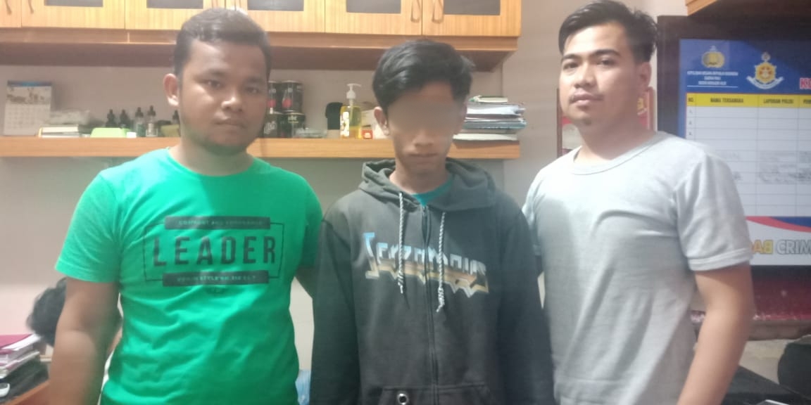 Didampingi Kakak, Pelaku Pembunuhan di Inhil Menyerahkan Diri