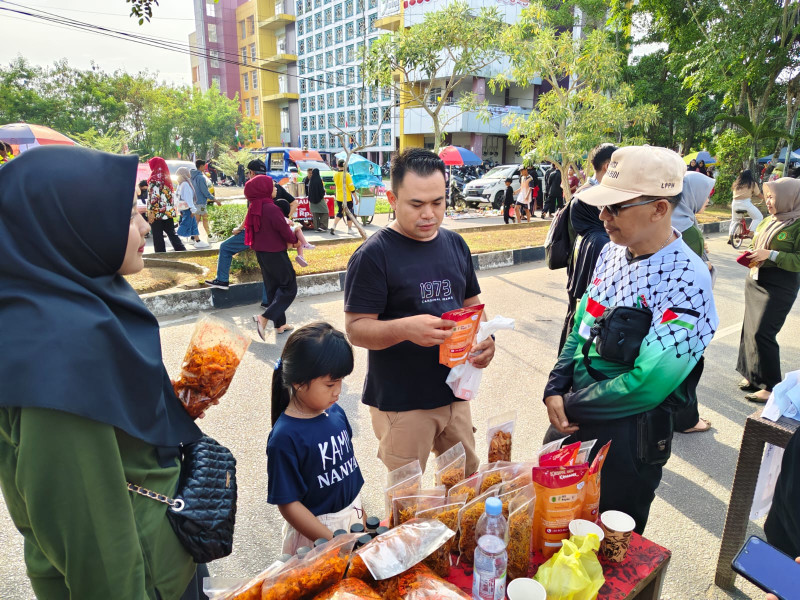 Mahasiswa KKN Tematik Unisi 2024  Lakukan Ekpose UMKM di Wahana CFD