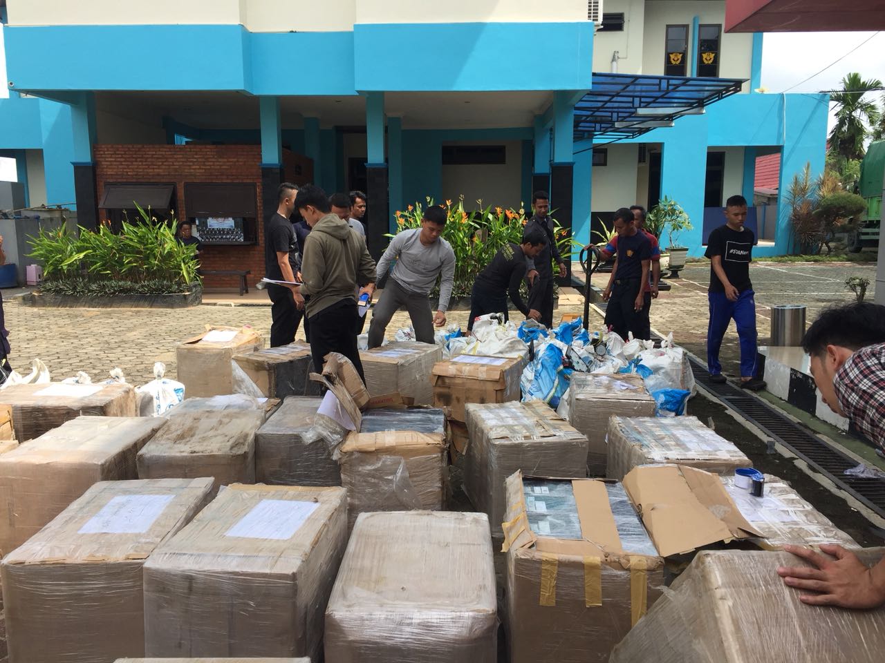 Polres Inhil Limpahkan Perkara Kepabeanan ke KPPBC Tipe Madya C Tembilahan