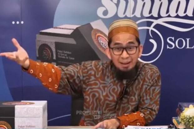 Pesan Ustaz Adi Hidayat Bagi yang Berusia 40 Tahun