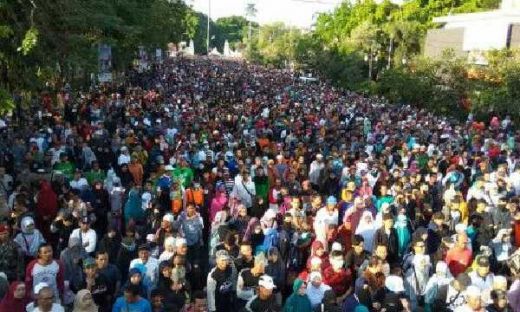 Di 'Kampung Pak De', Ini Kemeriahan Aksi #2019GantiPresiden Tanpa Atribut