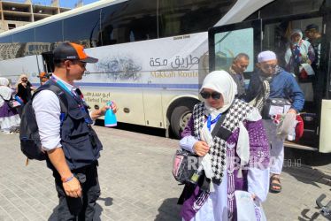 393 Jemaah Haji Indonesia Kloter 1 Tiba di Madinah
