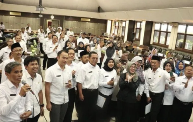 Puluhan Guru di Jabar Terima STTPP Calon Kepala Sekolah
