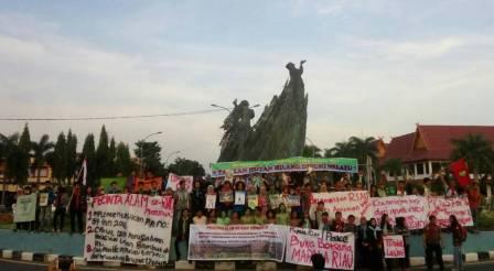 Pecinta Alam Riau Desak Pemerintah Cabut Perusahaan Perusak Lahan Gambut