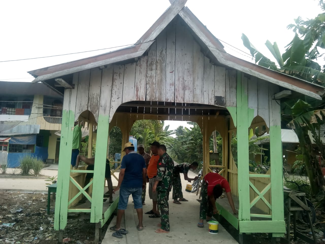 Satgas TMMD Kodim 0314 Inhil Bantu Memperindah Lingkungan