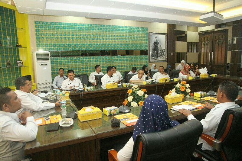 Jika Terbukti Lakukan Politik Uang, Bawaslu Riau Bisa Batalkan Paslon Gubernur