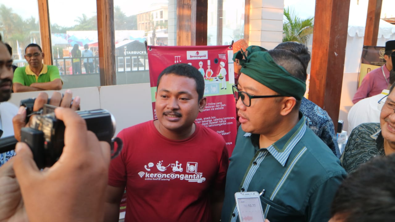Menteri Pemuda Olahraga Apresiasi Keroncongantar.com di Kuta Bali