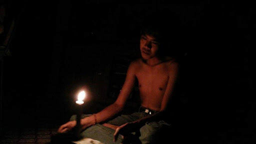 PLN Sering Padam, Warga Kemuning Inhil Kecewa Berat, Barang Elektronik Banyak yang Rusak