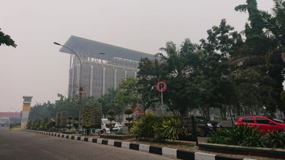 Cuaca Hari Ini Cerah Berawan, Jarak Pandang Menurun