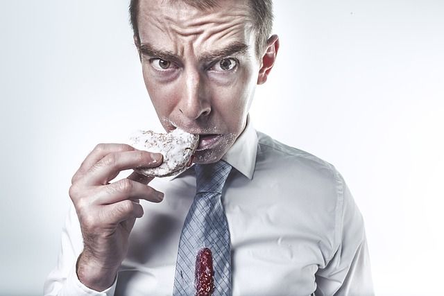 Mengunyah Makanan 40 Kali Bisa Menurunkan Berat Badan