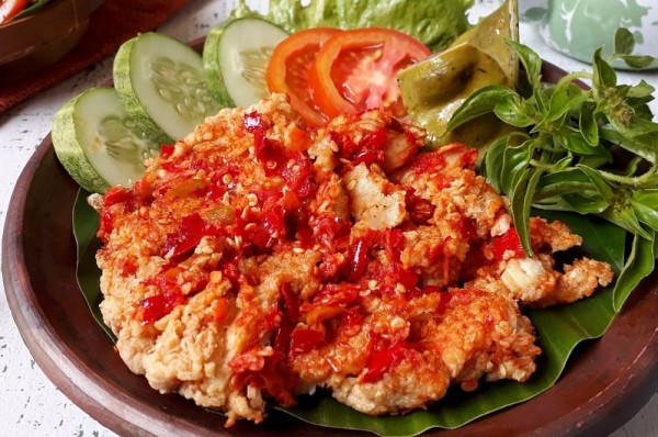 Bahaya Makanan Pedas Bagi Kesehatan