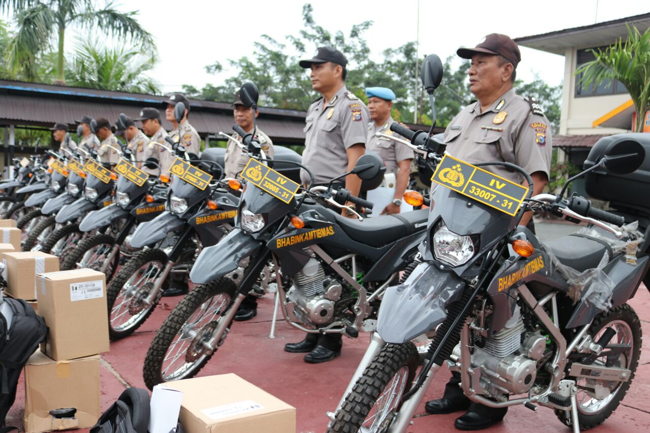 13 Personil Bhabinkamtibmas di Inhil Terima Kendaraan Dinas