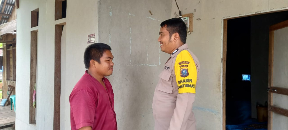 Cegah Terjadinya Tindak Kriminalitas, Bhabinkamtibmas Brigadir Sebi Kurniawan Laksanakan Patroli