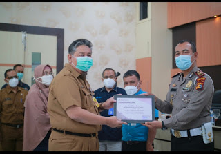 Polres Inhil Terima Penghargaan Instansi Terbaik Pengumpul Data Dari Pemda