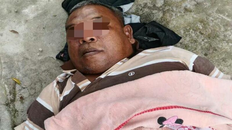 Sedang Berdoa Dimakam Orang Tua, Tiba-tiba Erwin Tumbang dan Meninggal