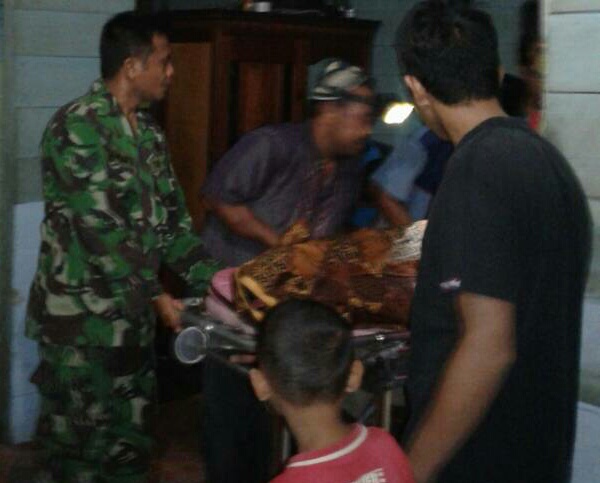 Mengenaskan, Pengendara Motor di Inhil Terpental ke Bawah Kolong Mobil