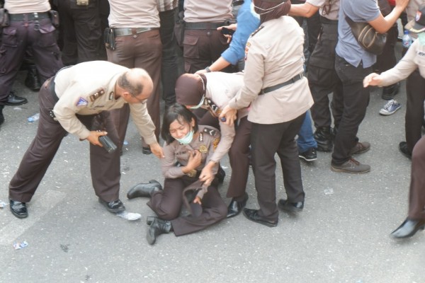 Amankan Demo, Polisi Wanita di Riau Diduga Menjadi Korban Penganiayaan dan Pelecehan
