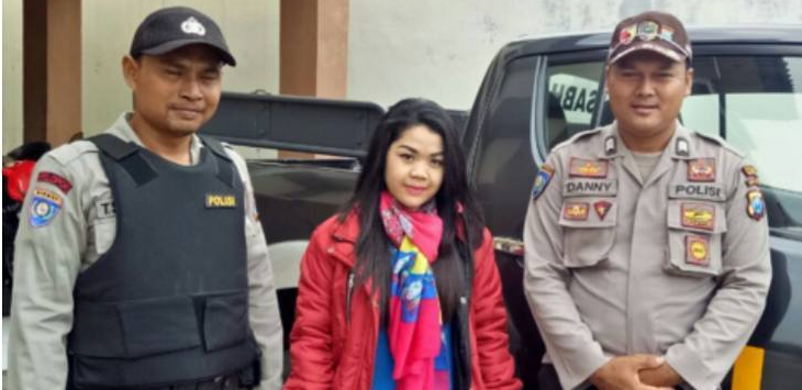 APESS! Pacaran Via Facebook, Pas Ketemu di Dunia Nyata Gadis ini Kaget. Ternyata...