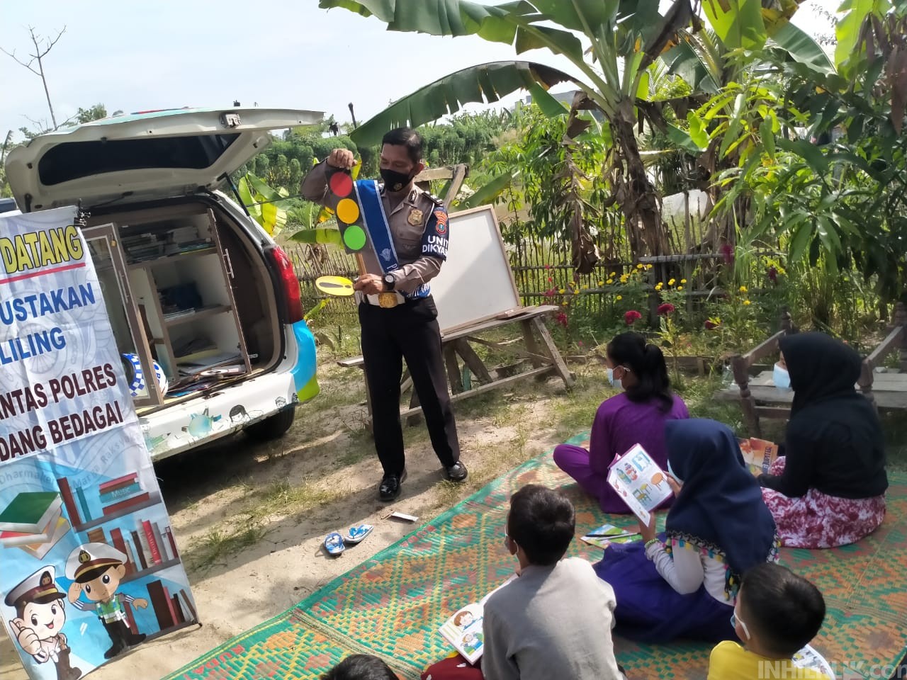 Unit Dikyasa Satlantas Polres Sergai Giat Perpustakaan Keliling, Himbau Dikmas dan Sosialisasi Cegah Covid-19 di Perkampungan