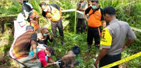 Warga Inhil Ditemukan Tewas di Kebun Usai Pamit Beli Rokok