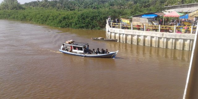 Kakak Beradik Jatuh di Jembatan Jumrah Sungai Rokan, Hingga Saat ini Belum Ditemukan