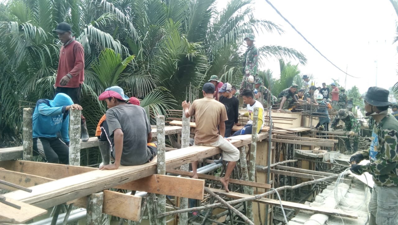 Dua Minggu Pembangunan, Begini Progres Pembangunan Jembatan Beton TMMD Kodim 0314 Inhil