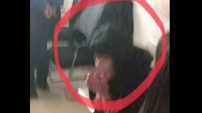 Foto-Foto Bidan Tiduran Tanpa Busana Beredar di Medsos