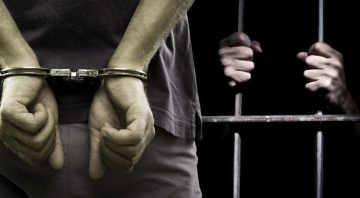 Pecandu Narkoba Penuh Tato Panik Sampai Ngompol Saat Diamankan Polisi