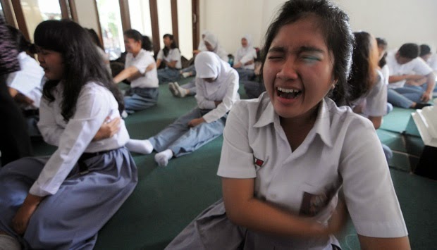PLN Diminta Tak Padamkan Listrik saat Siswa SMA Ujian