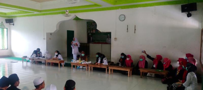 Dinkes Inhil melalui UPT Puskesmas Screening di Pondok Pesantren