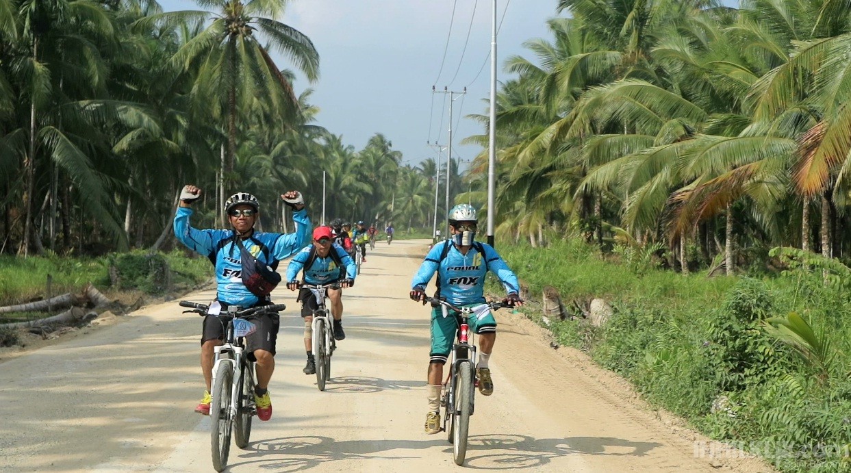 INHILKLIK TV: Pra Tour de Solop