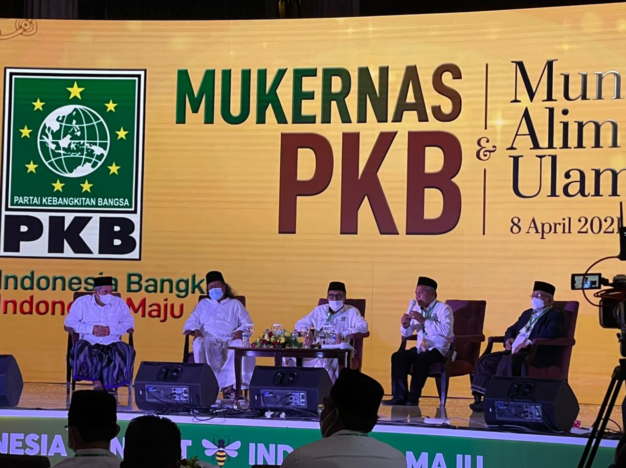 Gus Muwafiq dan KH. Marzuki Mustamar Hadiri Munas Alim Ulama yang Diselenggarakan PKB