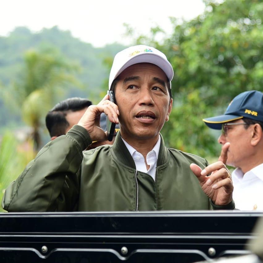 Jokowi Minta Kepala Daerah Tentukan Status Darurat Bencana terkait Corona