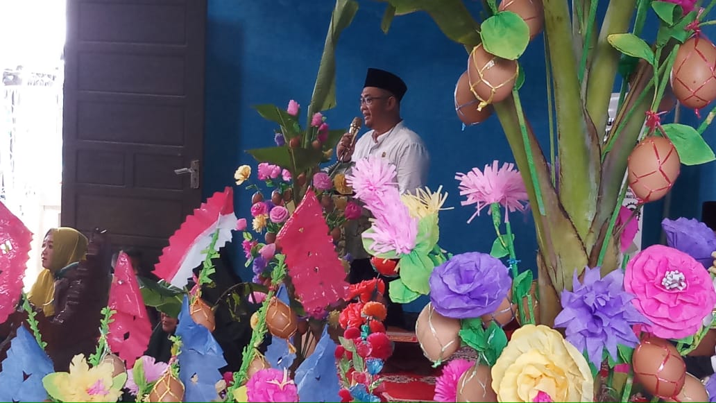 Hadiri Acara Maulid Nabi, Sekretaris Komisi IV DPRD Inhil Salut Dengan Ibu-ibu Desa Tanjung Baru
