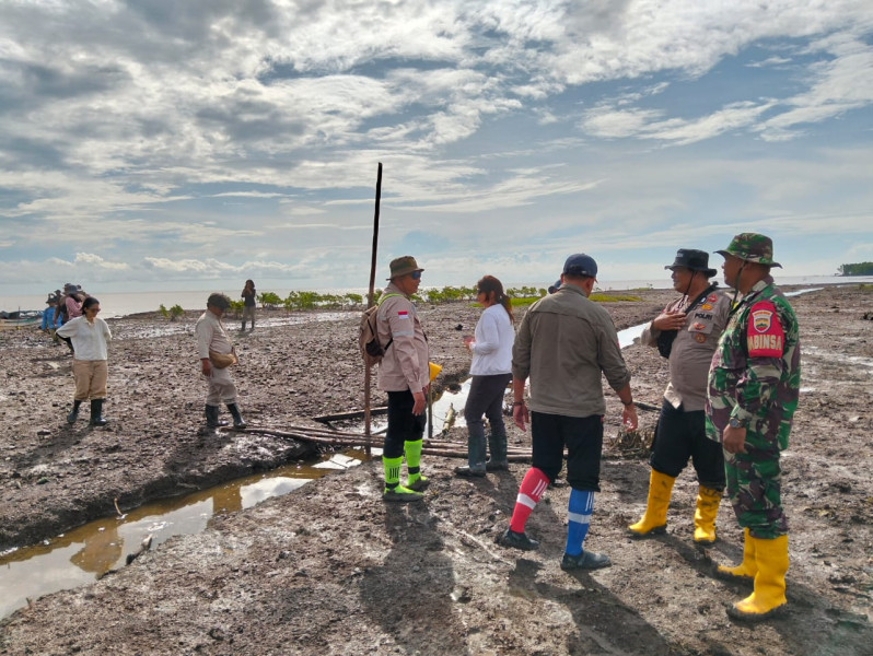 Babinsa Koramil 06/Kateman Dampingi Kunker Tim BRGM Pusat
