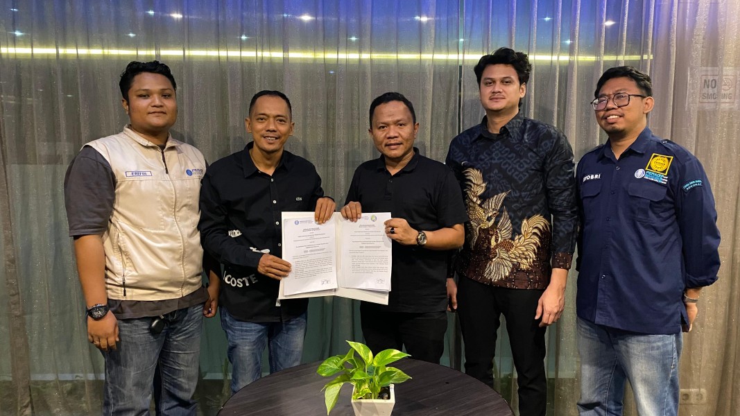 PW-IWO Provinsi Riau dan PBH Peradi Pekanbaru Teken MoU, Perkuat Bantuan Hukum Gratis bagi Masyarakat dan Wartawan