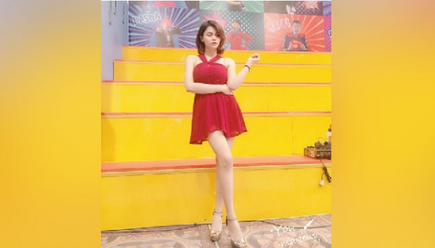 DJ Butterfly dan 3 Seleb Hollywood Punya Perut Rata, Rahasianya..