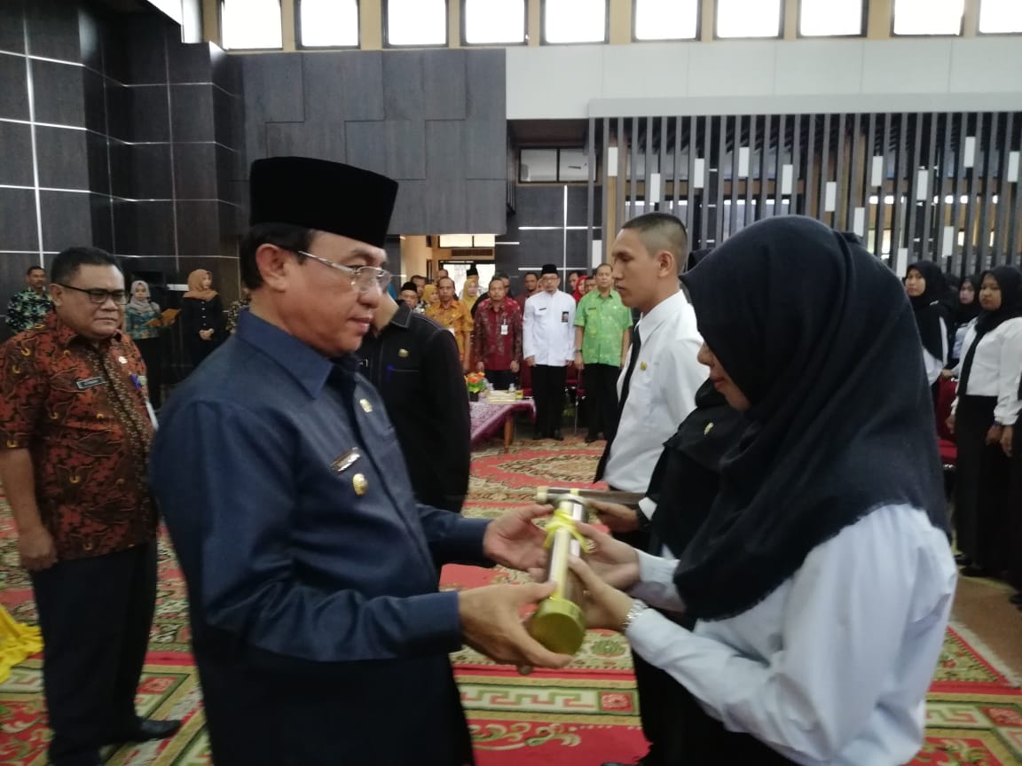 Bupati Inhil Serahkan SK CPNS Kepada 329 CPNS