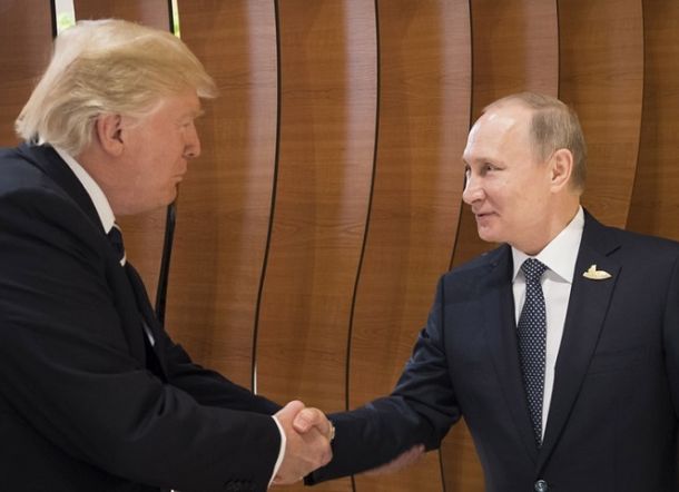 11 Kali Donald Trump Memuji Vladimir Putin