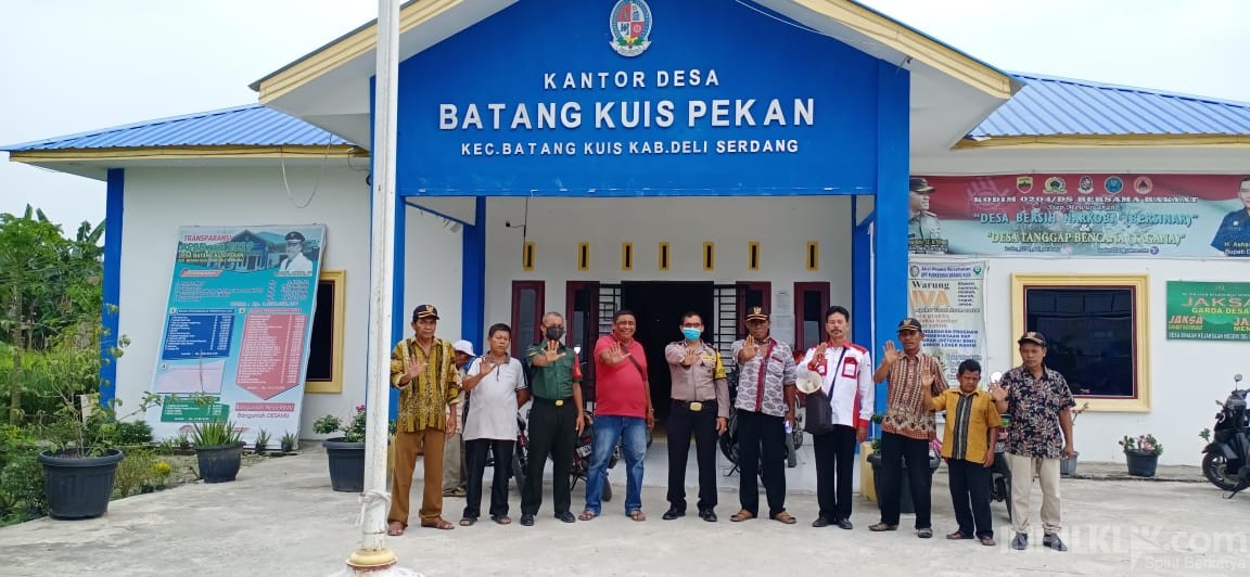 Polsek Batang Kuis Sosialisasikan Himbauan Pencegahan Covid-19 Kepada Masyarakat