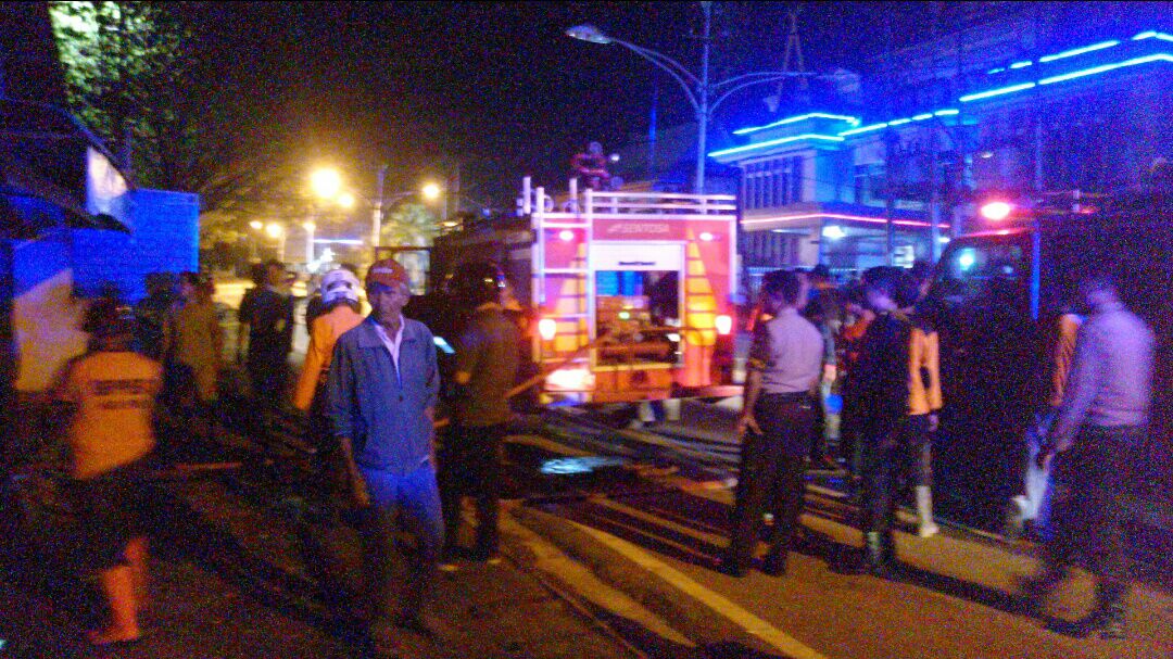 Plaza Gemilang Tembilahan Kebakaran, Diduga Arus Pendek Listrik Jadi Penyebabnya