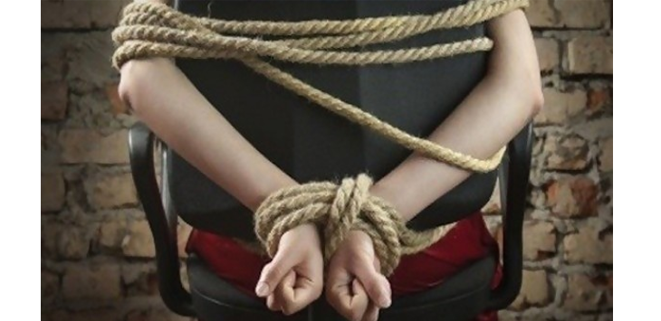 Pasutri Ini Tega Sekap 13 Anaknya di dalam Rumah Hingga Kepalaran