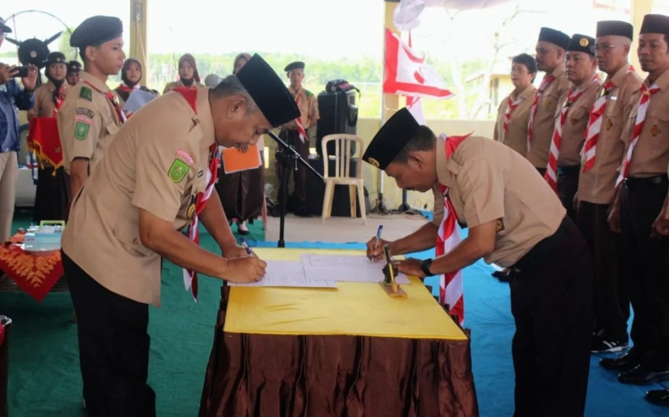 Kamabicab Gerakan Pramuka Inhil Lantik Pengurus Mabiran Kwaran dan DKR 04.02.10 Tanah Merah