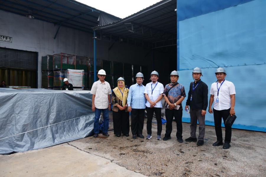 Serapan Pasar Melemah, DPRD Riau Melihat Langsung Produk Kelapa Menumpuk di Gudang SAMBU Group