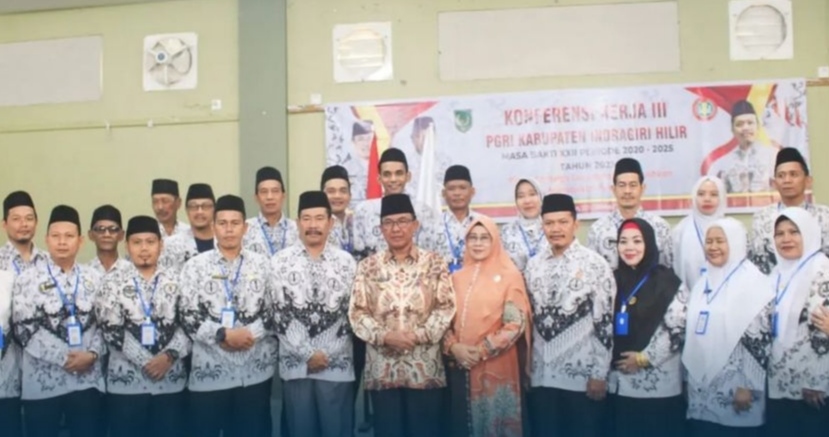 Bupati Buka Konferensi Kerja III PGRI Inhil XXII Periode 2020-2025